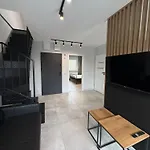 דירה - Work &