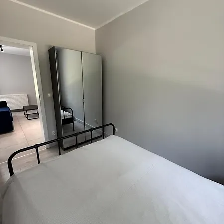 Apartment - Work & *